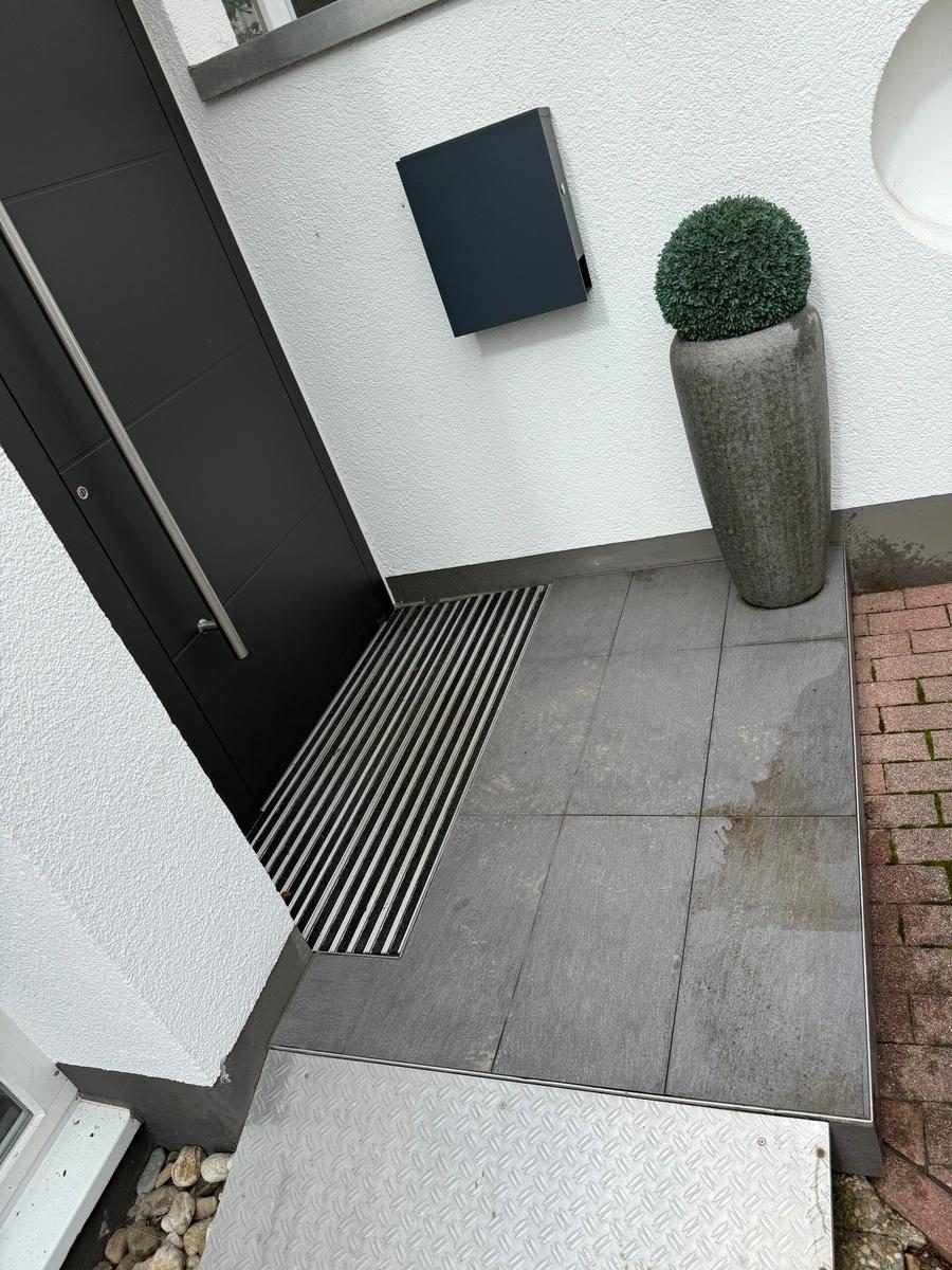 Eingangsbereich – Pflasterpflege