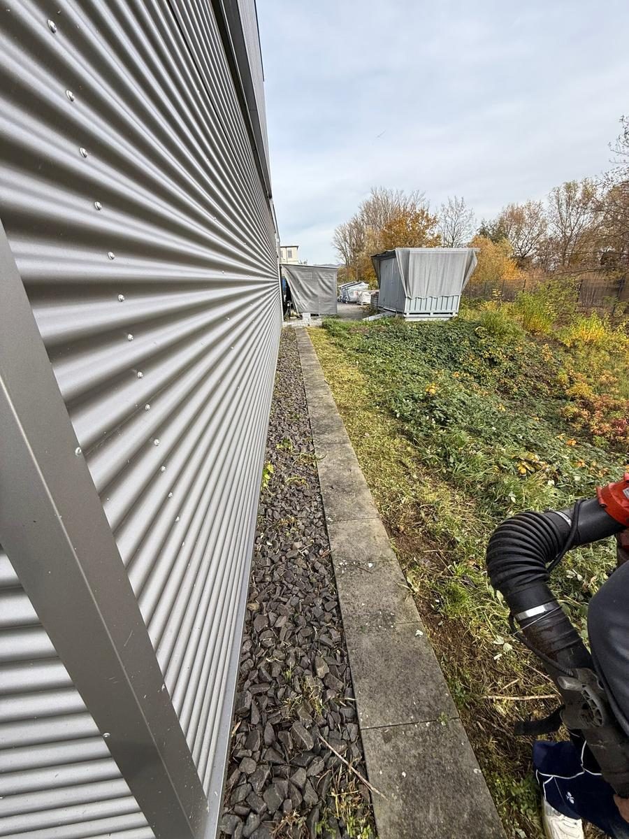 Gewerbe – Außenanlage gemäht